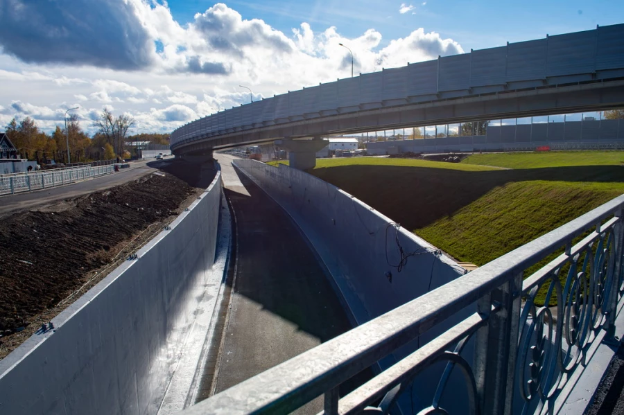 Развязка на Змеиногорском тракте в октябре 2025. 