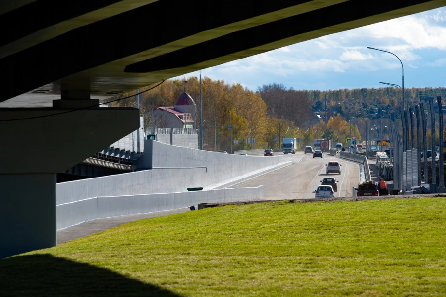 Развязка на Змеиногорском тракте в октябре 2025. 