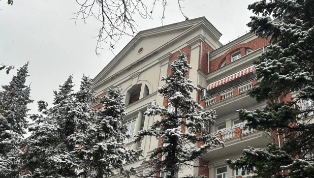 Снегопад в Барнауле 2025