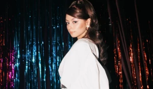 Певица Дора