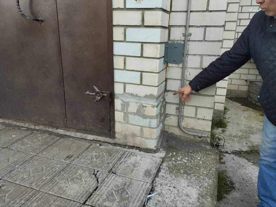 Трещина дома на Взлетной