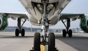 Самолет МС-21 с шинами производства АШК.