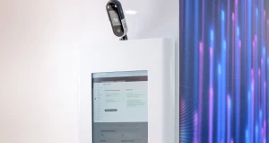 Т2 устанавливает биотерминалы в салонах по всей стране.