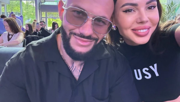 Блогер Оксана Самойлова и певец Джиган.