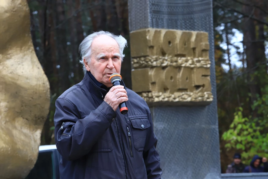 Николай Назаров.