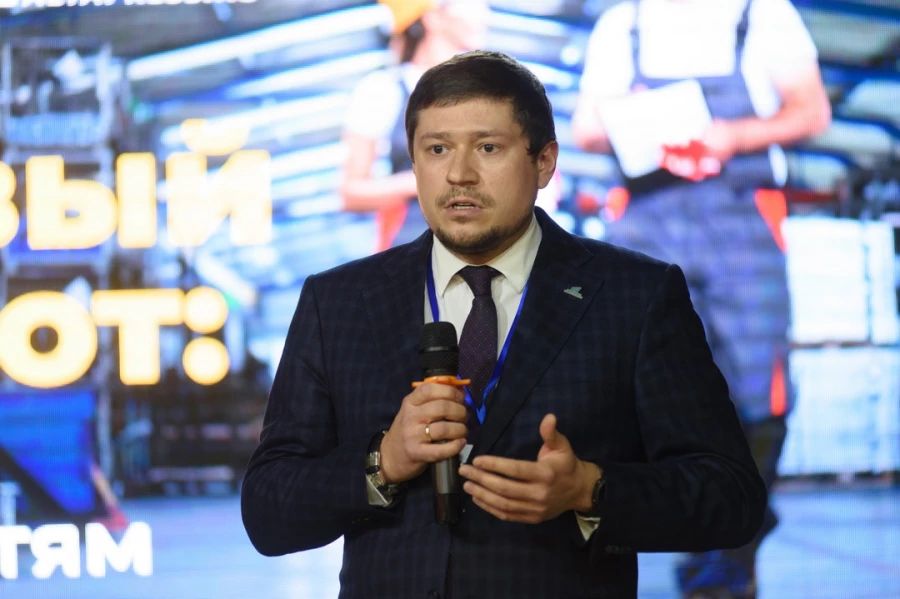 Стратегическая сессия по кадрам, организованная ИД «Алтапресс» и Межрегиональным Союзом «Клуб молодых промышленников» Алтайского края.