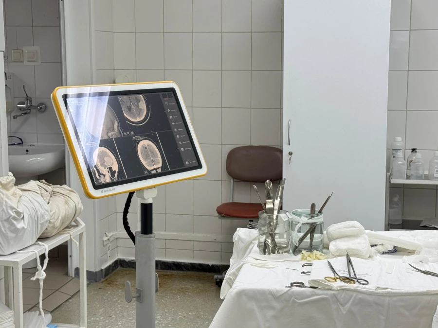 Операция, врачи.