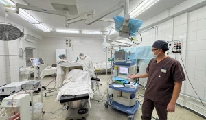 Операция, врачи.