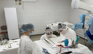 Операция, врачи.