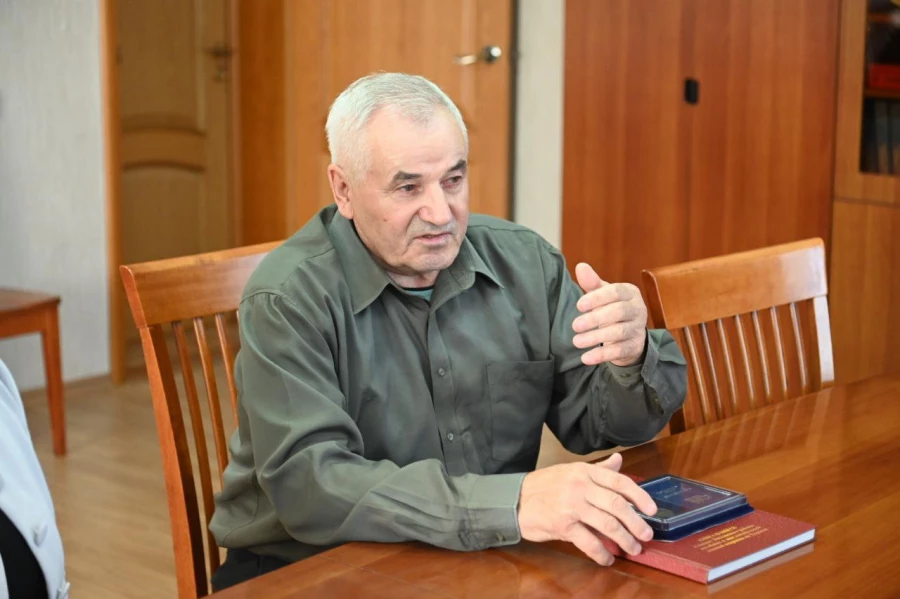 Встреча Александра Романенко с семьями участников специальной военной операции в Локтевском районе.