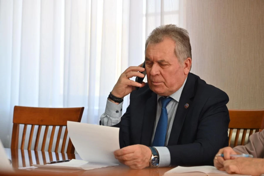 Встреча Александра Романенко с семьями участников специальной военной операции в Локтевском районе.