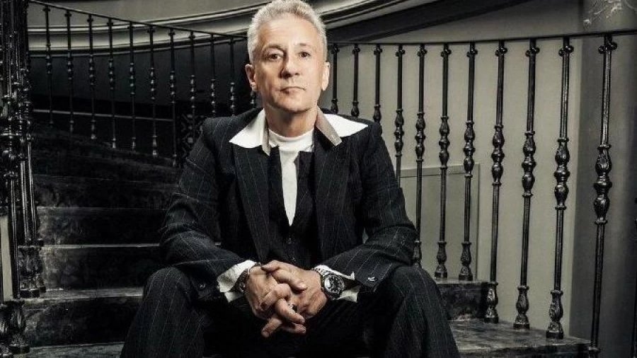 Олег Меньшиков.