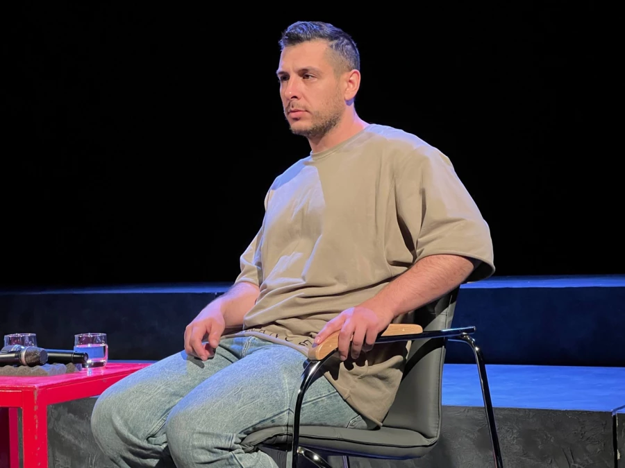 Давид Саакян, режиссер рэп-спектакля «Слово о полку Игореве».