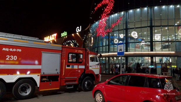 Пожар в ТРЦ Galaxy 