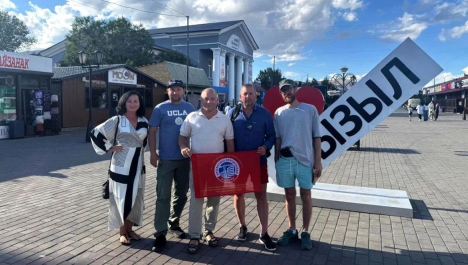 Профсоюз строителей Алтайского края совершил автотур по городам Сибири.