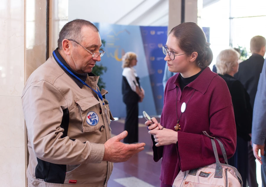 Награждение победителей и призеров краевых конкурсов «Лучший по профессии» и «Лучший шеф-наставник». Барнаул, 2025 год.