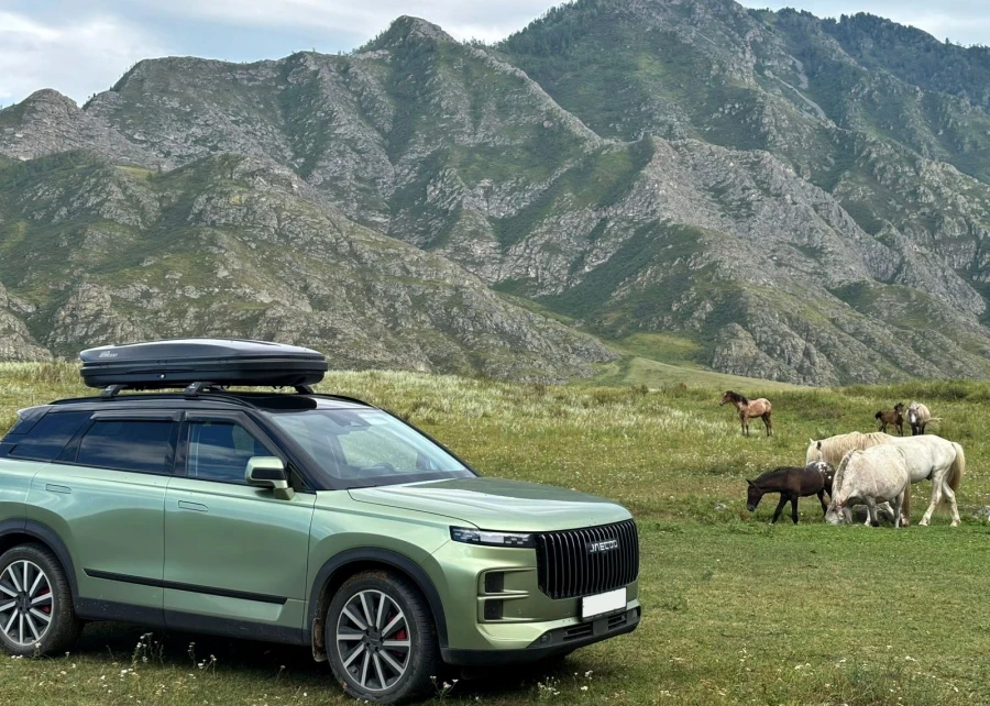 Кроссовер JAECOO J7.