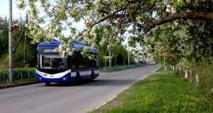 В 2018 году в Рубцовске внедрили безналичную оплату проезда в городских автобусах.