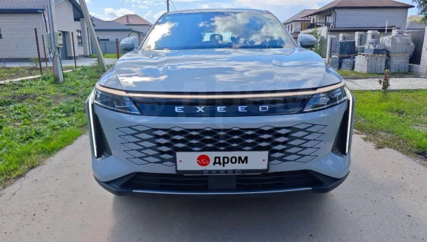 Серый EXEED RX с массажными сидениями