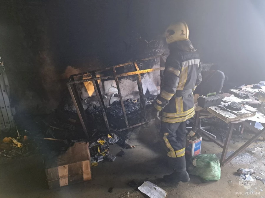 Пожар на ул. Попова, 130.