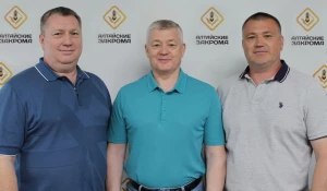 Терновые: Константин, Александр, Валерий.