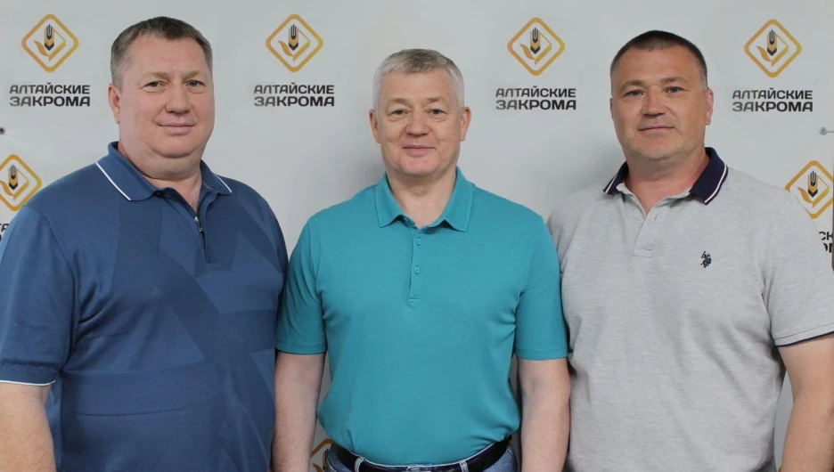 Терновые: Константин, Александр, Валерий.