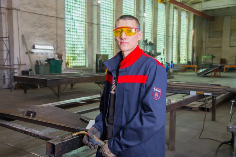 Дмитрий Вакалов, электрогазосварщик РУФ-2.