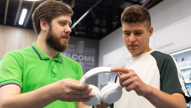 Выбор полноразмерных наушников.