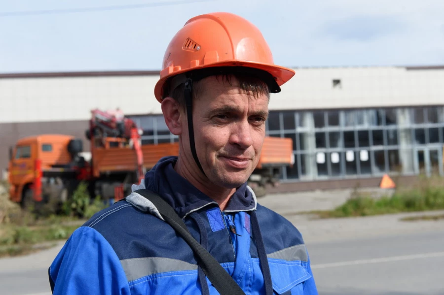 Сотрудник компании АО «СК Алтайкрай­энерго» .