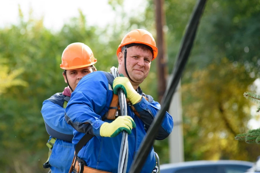 АО «СК Алтайкрай­энерго»  показало, какие работы позволяют обеспечивать электроэнергией потребителей.