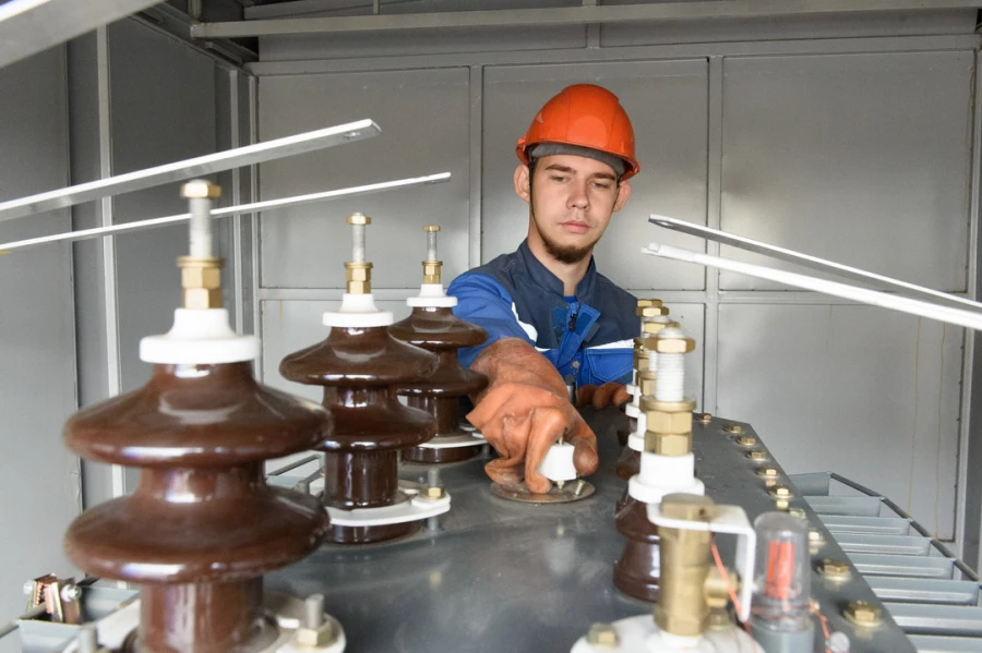 АО «СК Алтайкрай­энерго»  показало, какие работы позволяют обеспечивать электроэнергией новых потребителей.