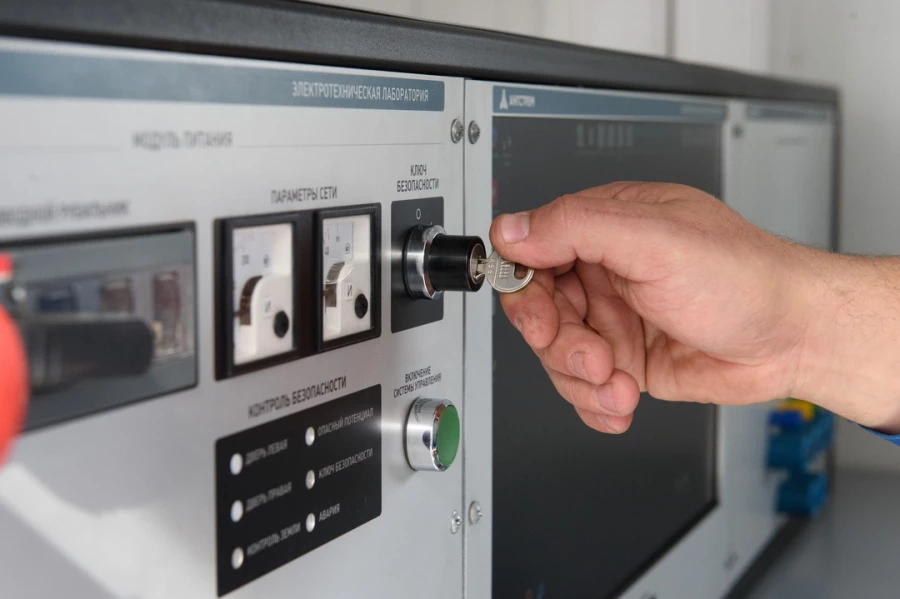 АО «СК Алтайкрай­энерго»  показало, какие работы позволяют обеспечивать электроэнергией новых потребителей.