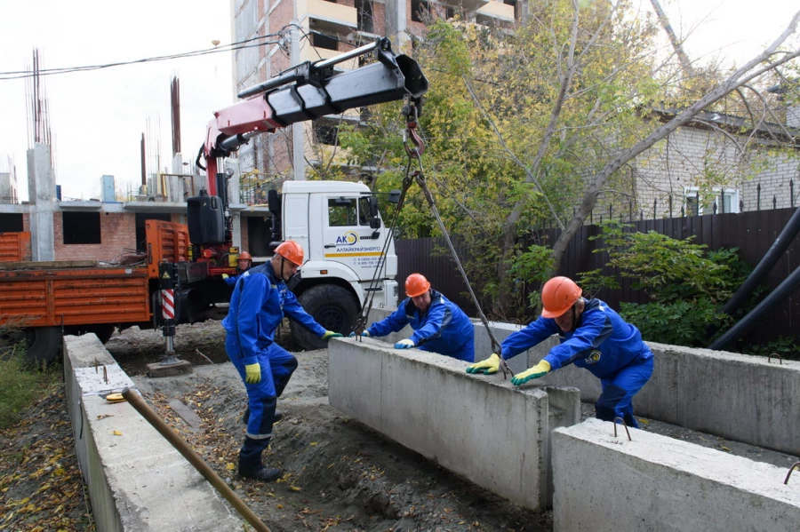 АО «СК Алтайкрай­энерго»  показало, какие работы позволяют обеспечивать электроэнергией новых потребителей.