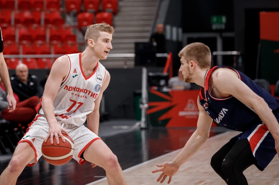 Владислав Близнюк. Баскетболист