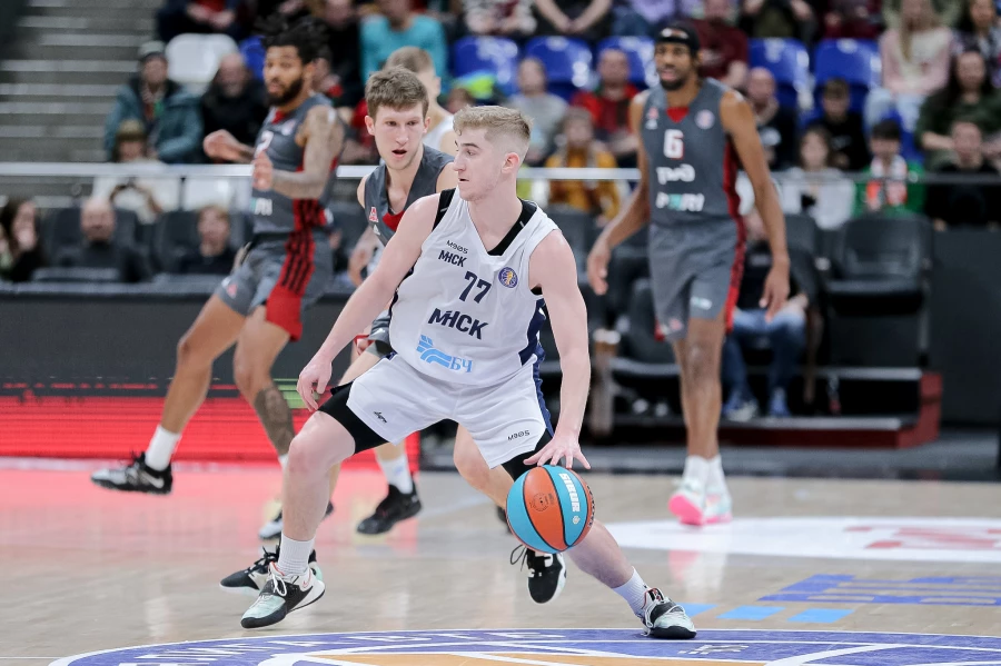 Владислав Близнюк. Баскетболист