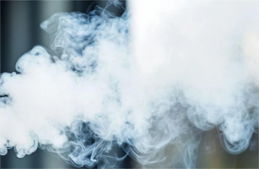 Дым. Курение. Вейп.