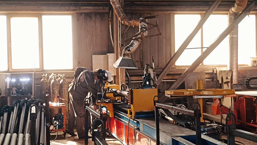 Промышленность. Производство. Металлообработка. Завод.