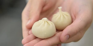 Один день в роли изготовителя полуфабрикатов провел журналист altapress.ru.