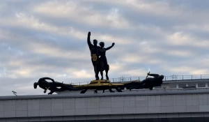 Площадь Сахарова. Театр драмы