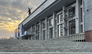 Площадь Сахарова. Театр драмы