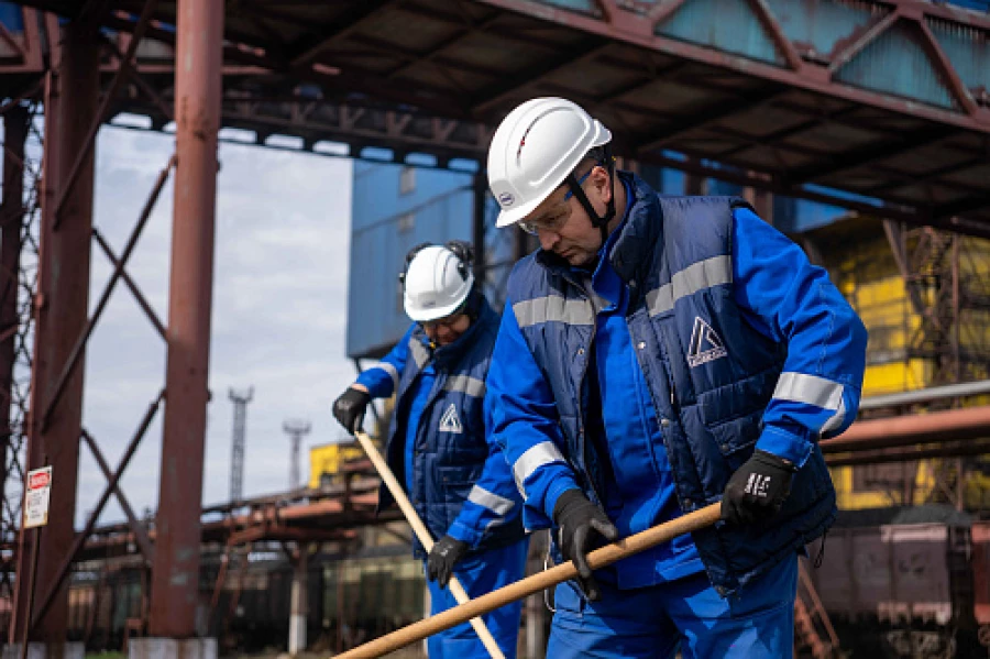 Экологический субботник компании «Алтай-Кокс».