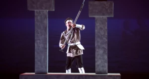 «Белая гвардия» в театре драмы.