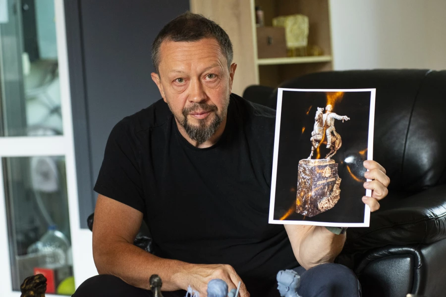 Дмитрий Санников и арт-мастерская «Носорог».