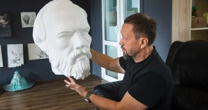 Дмитрий Санников и арт-мастерская «Носорог».