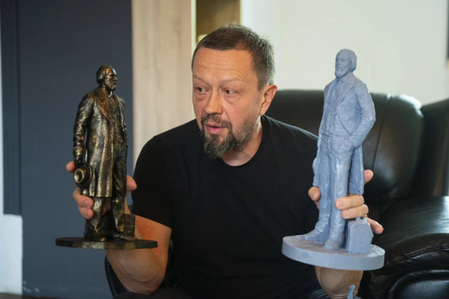 Дмитрий Санников и арт-мастерская «Носорог».