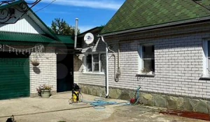 Коттедж за 22,1 млн рублей продают в Барнауле.