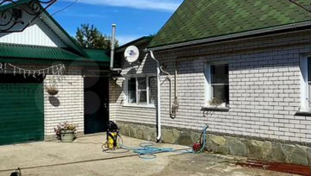 Коттедж за 22,1 млн рублей продают в Барнауле.