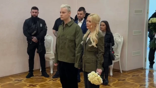 Екатерина Мизулина и SHAMAN расписались.