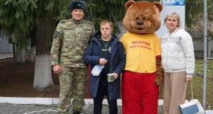 Михутка исполнил мечту особенного мальчика Ильи