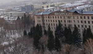 Снесенная ветром крыша на ул. Германа Титова 